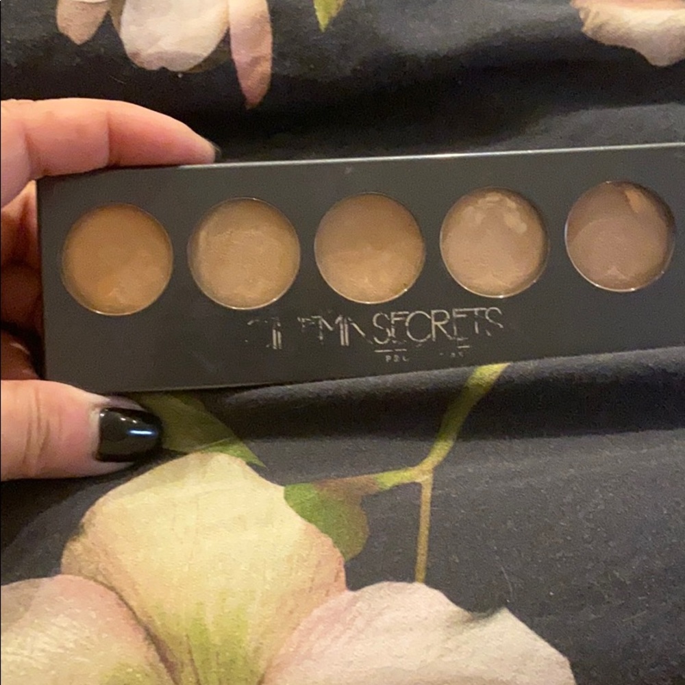 Cinema Secrets foundation pro palette 300 series